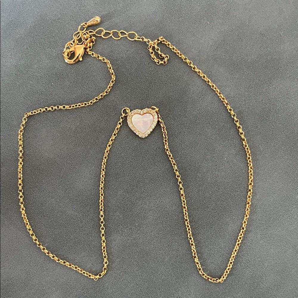 Gold Heart Pendant Necklace with mother of pearl Stone - Picture 2 of 3
